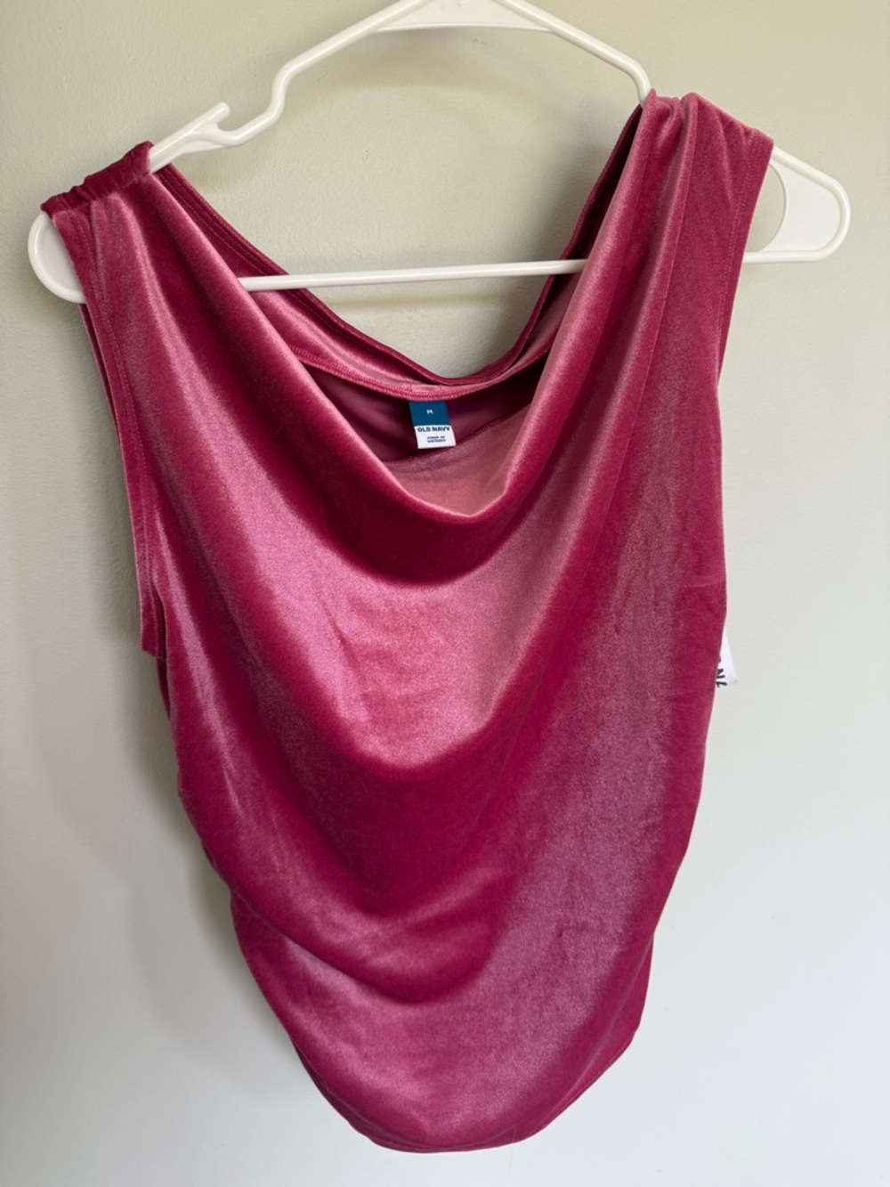 Old Navy Women's Draped Velvet Tank Top - Berry Pink